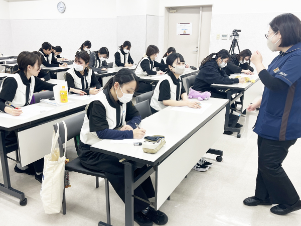 犬の骨格とカットのバランスを勉強！
